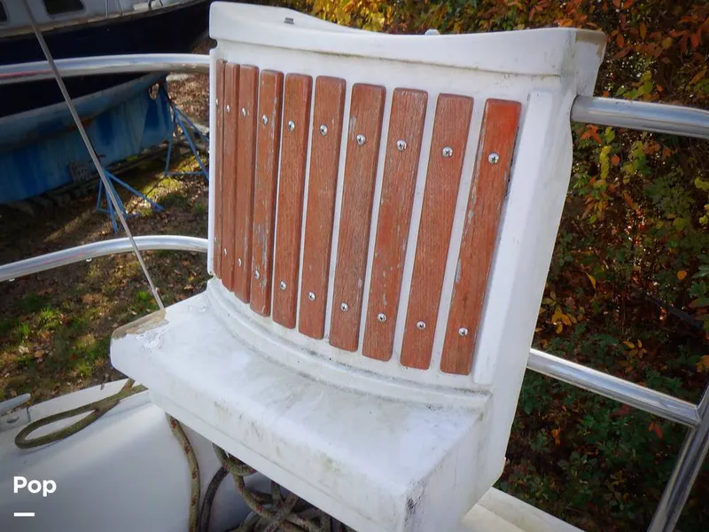 Slide: The Image of Hunter 30 1989 - 11551685