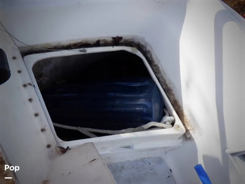 Slide: The Image of Hunter 30 1989 - 11551701