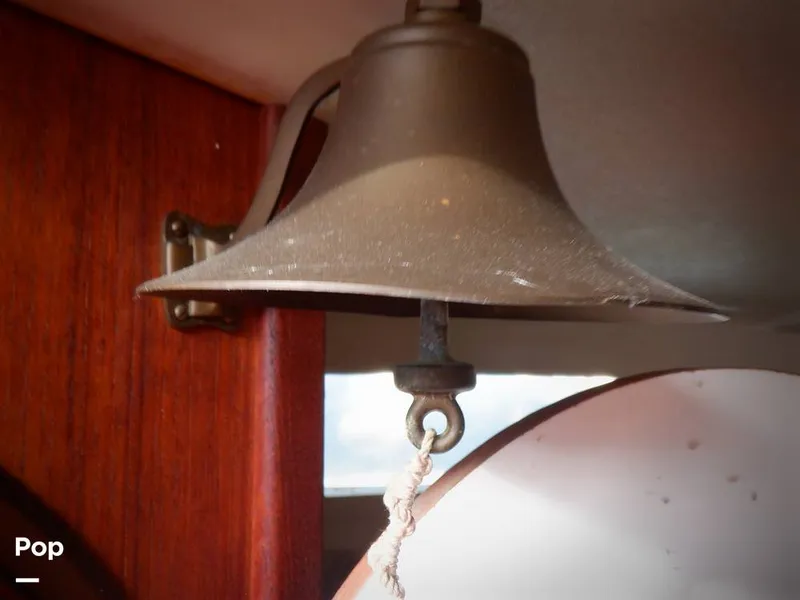 Slide: The Image of Hunter 30 1989 - 11551710