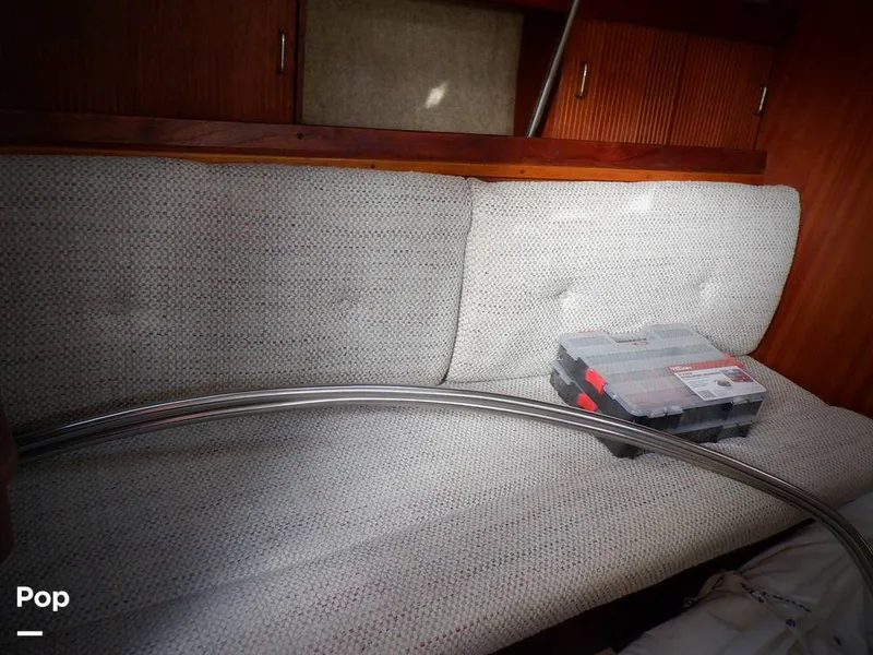 Slide: The Image of Hunter 30 1989 - 11551712