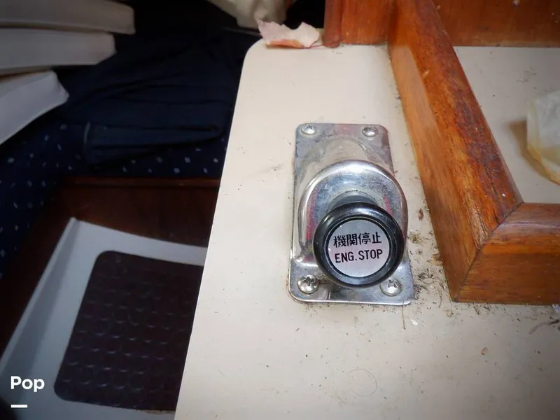 Slide: The Image of Hunter 30 1989 - 11551720