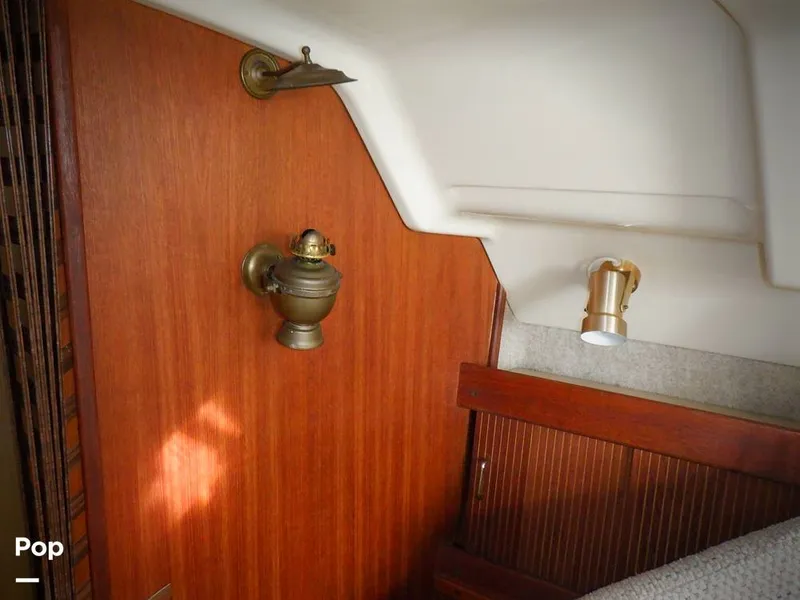 Slide: The Image of Hunter 30 1989 - 11551727