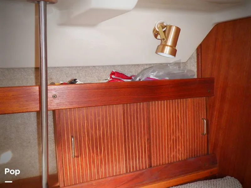 Slide: The Image of Hunter 30 1989 - 11551728