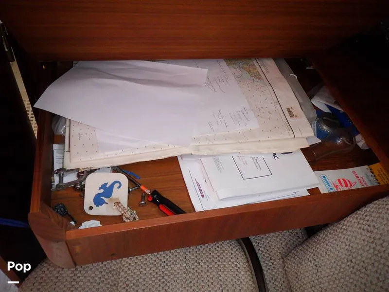 Slide: The Image of Hunter 30 1989 - 11551735