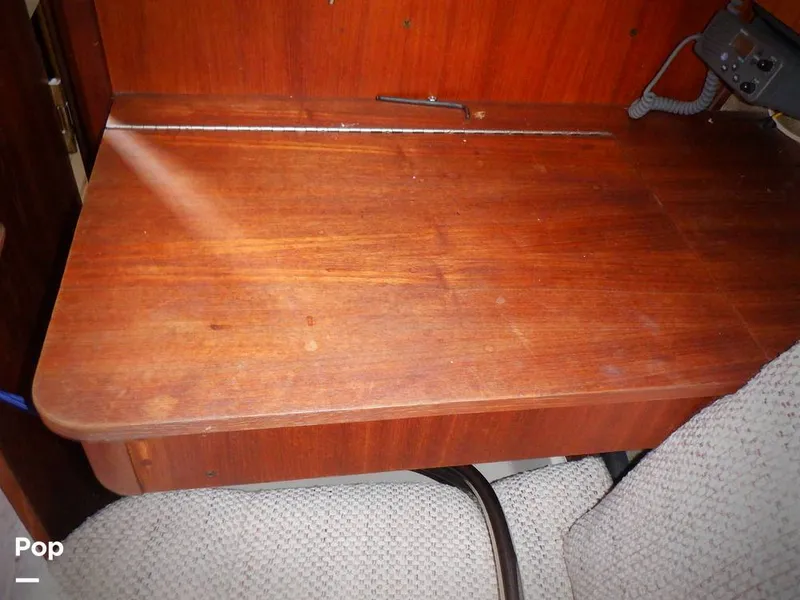 Slide: The Image of Hunter 30 1989 - 11551736