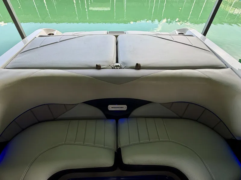 Slide: The Image of Malibu Wakesetter 247 LSV 2011 - 7824773