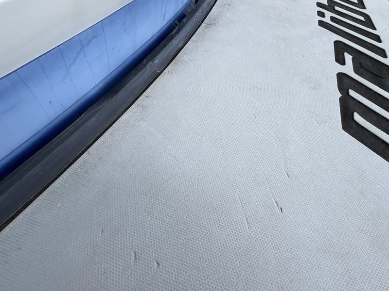 Slide: The Image of Malibu Wakesetter 247 LSV 2011 - 7824880
