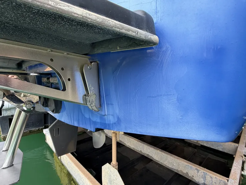Slide: The Image of Malibu Wakesetter 247 LSV 2011 - 7824804