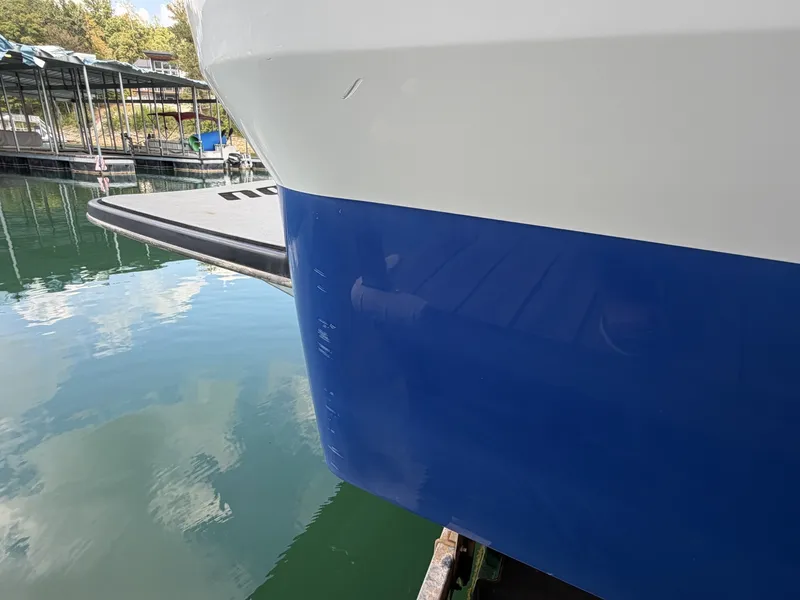 Slide: The Image of Malibu Wakesetter 247 LSV 2011 - 7824808