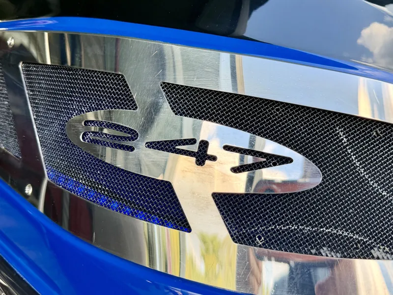 Slide: The Image of Malibu Wakesetter 247 LSV 2011 - 7824895