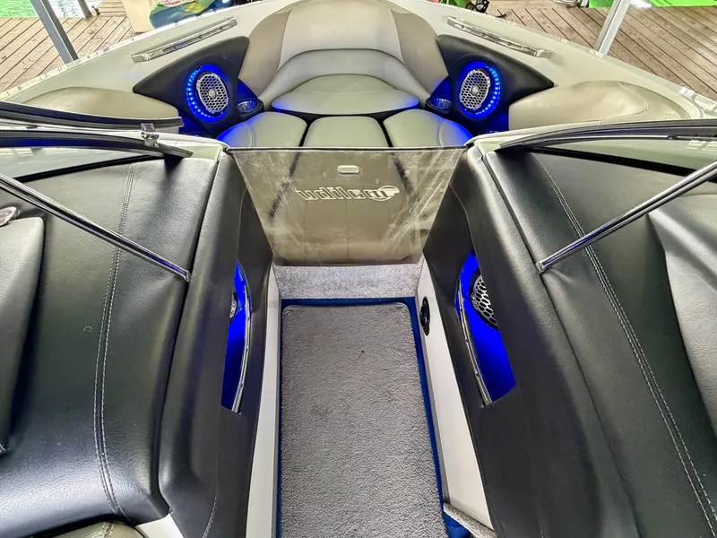 Slide: The Image of Malibu Wakesetter 247 LSV 2011 - 7824735