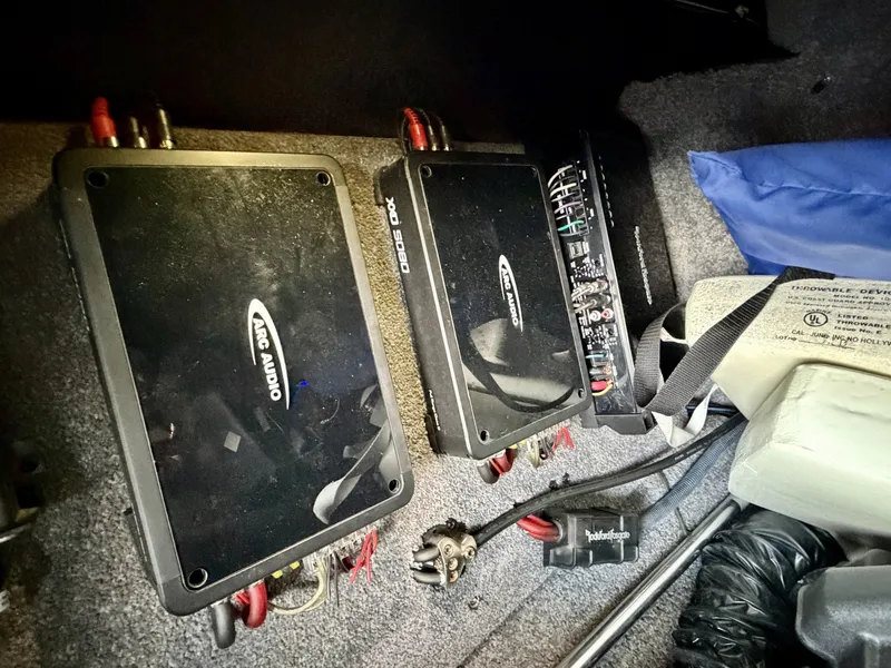 Slide: The Image of Malibu Wakesetter 247 LSV 2011 - 7824731
