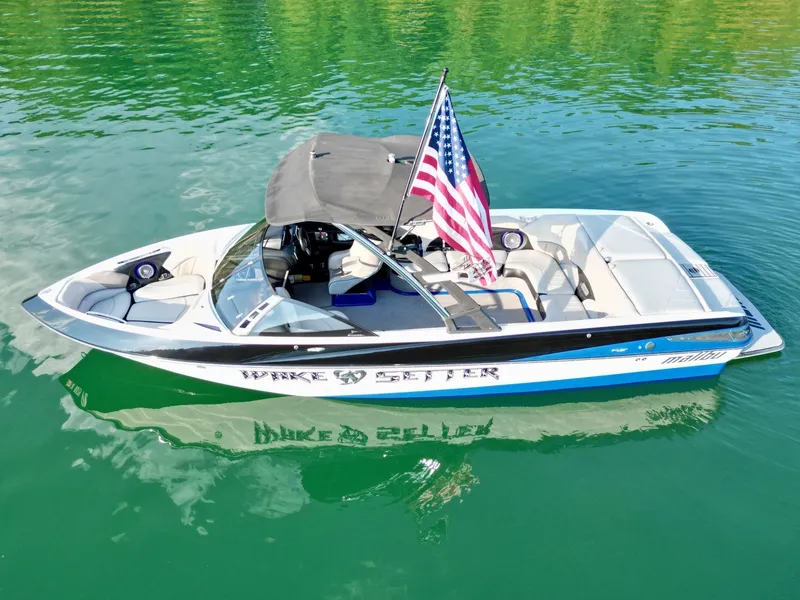 Slide: The Image of Malibu Wakesetter 247 LSV 2011 - 7824666