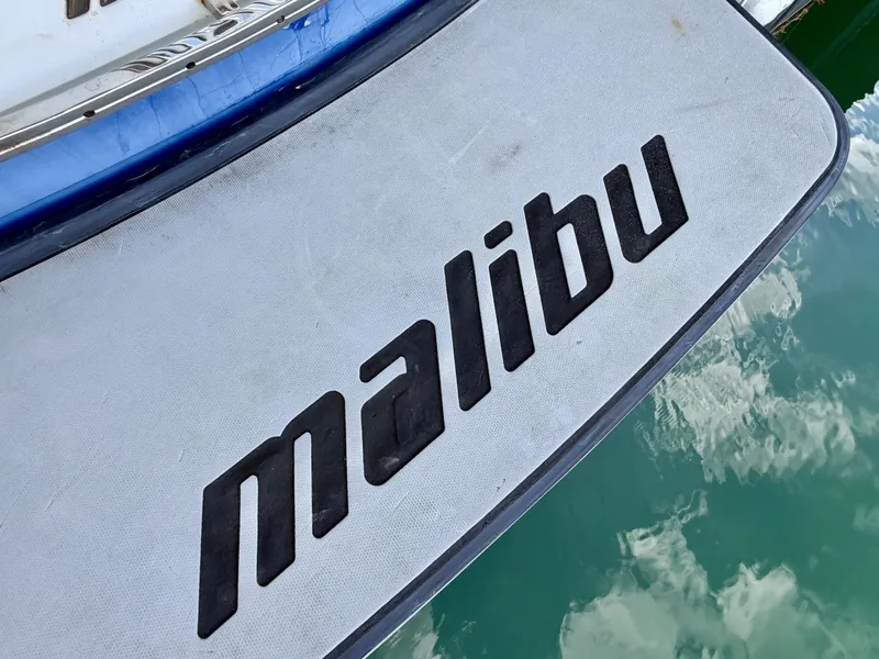 Slide: The Image of Malibu Wakesetter 247 LSV 2011 - 7824881