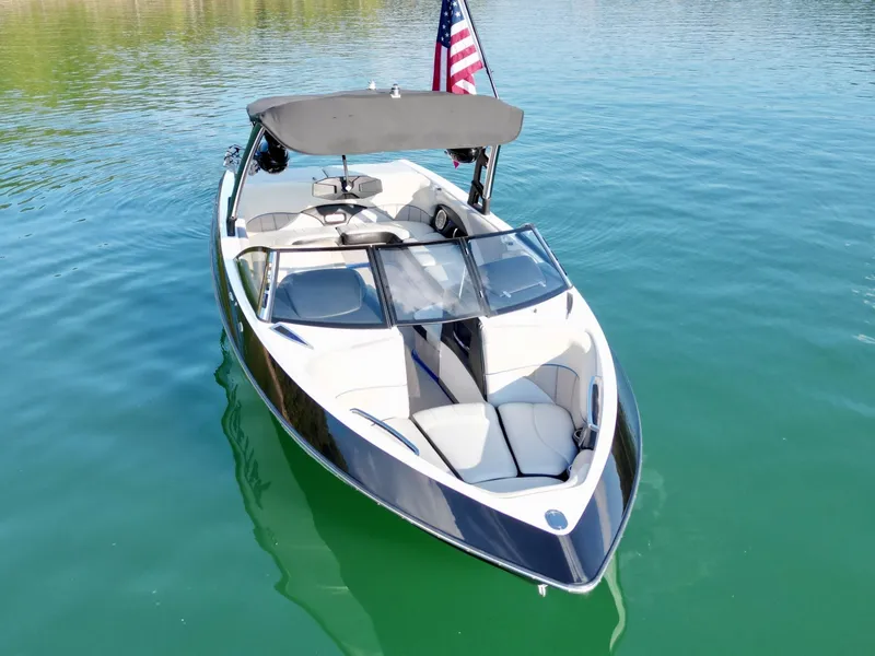 Slide: The Image of Malibu Wakesetter 247 LSV 2011 - 7824675