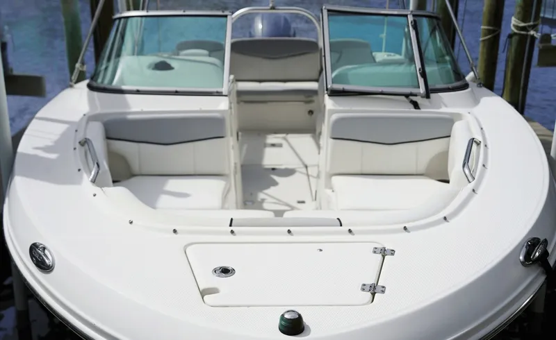 Slide: The Image of Robalo R207 2016 - 7844637