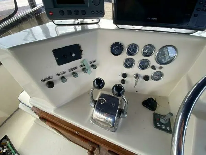 Slide: The Image of 1984 Burns Craft 48 MY 48 - 7825162