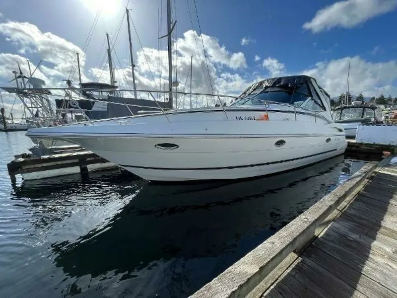 Slide: The Image of 2001 Cruisers Yachts 3470 34 - 7825484