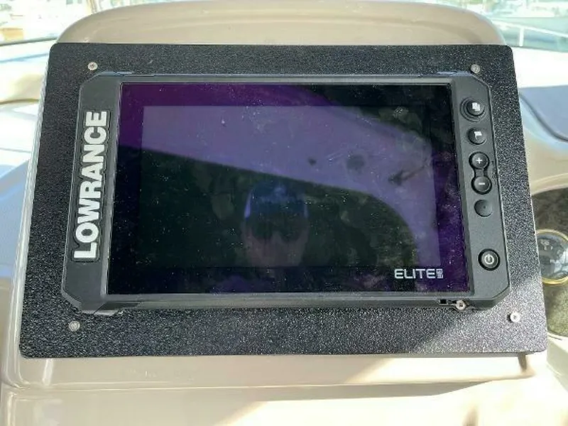Slide: The Image of 2001 Cruisers Yachts 3470 34 - 7825504
