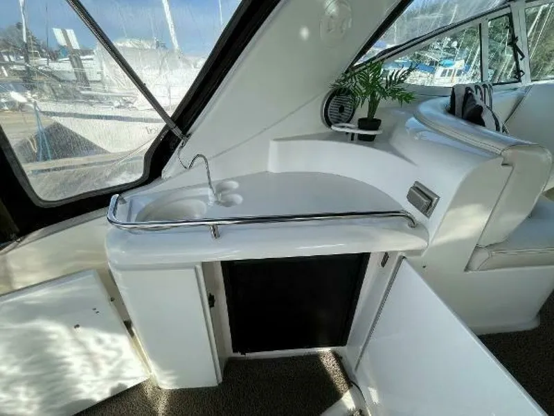 Slide: The Image of 2001 Cruisers Yachts 3470 34 - 7825490