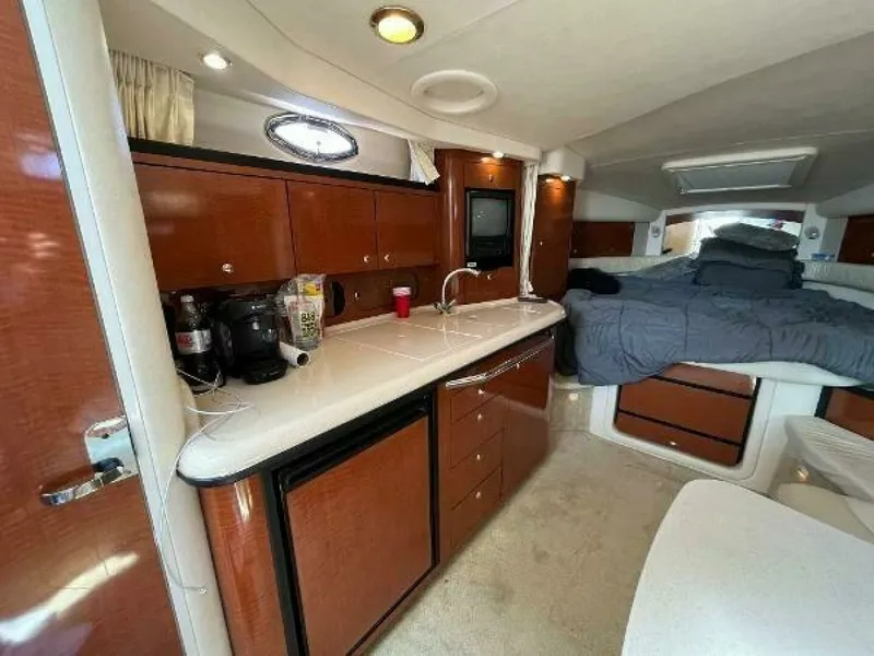 Slide: The Image of 2003 Sea Ray 340 Sundancer 34 - 7825543