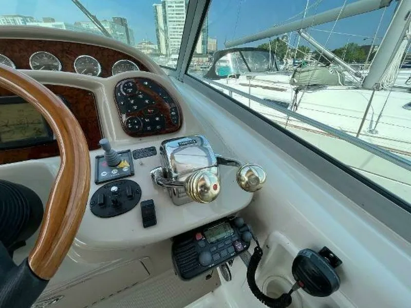Slide: The Image of 2003 Sea Ray 340 Sundancer 34 - 7825536