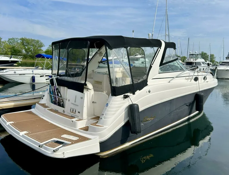 The Image of 2005 Rinker 342 Fiesta Vee 34 - 7825559