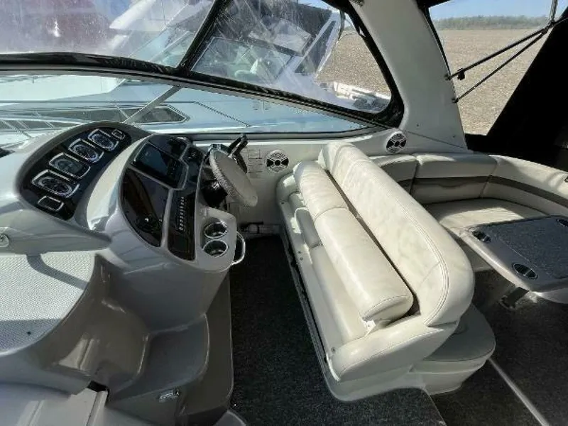 Slide: The Image of 2008 Chaparral 330 Signature 33 - 7825591