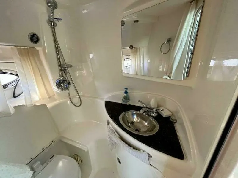 Slide: The Image of 2008 Chaparral 330 Signature 33 - 7825604