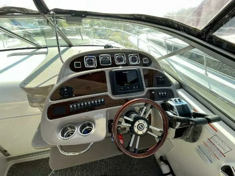 Slide: The Image of 2008 Chaparral 330 Signature 33 - 7825592
