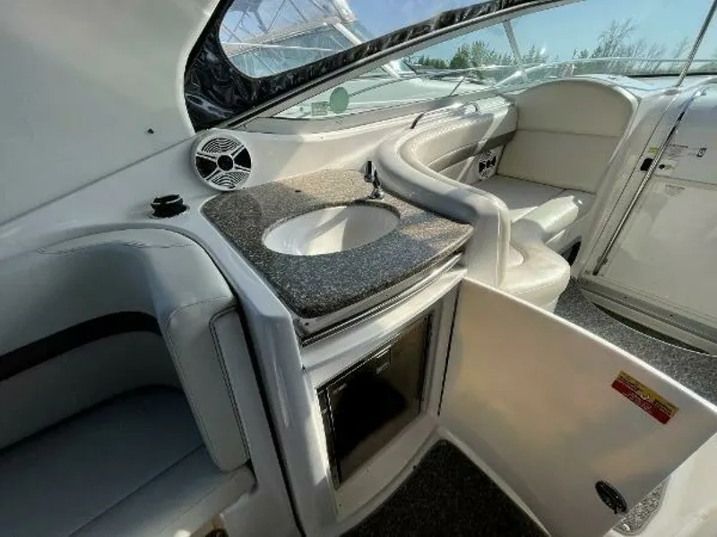Slide: The Image of 2008 Chaparral 330 Signature 33 - 7825589