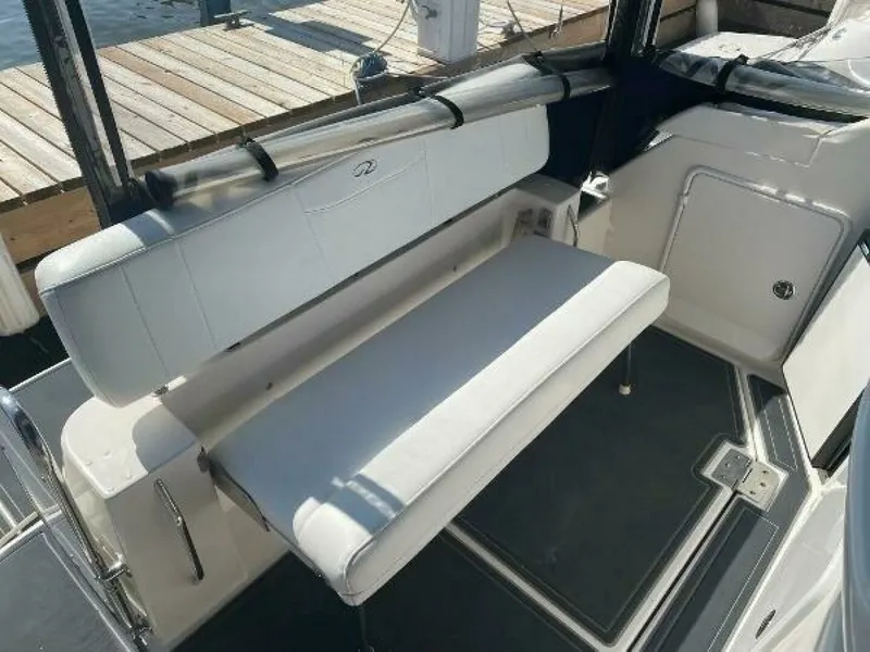 Slide: The Image of 2005 Regal 3060 Window Express 30 - 7825673