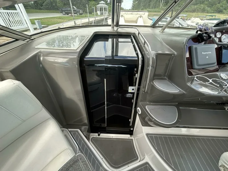 Slide: The Image of 2007 Regal 3760 Commodore 37 - 7825904