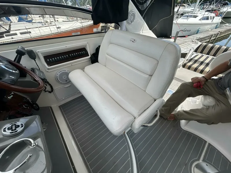Slide: The Image of 2007 Regal 3760 Commodore 37 - 7825899