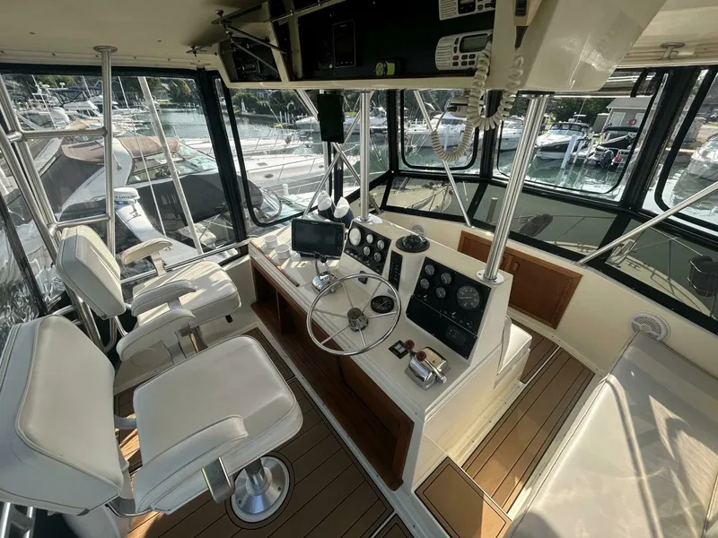 Slide: The Image of 1986 Viking Boats 35 Convertible 35 - 7826000