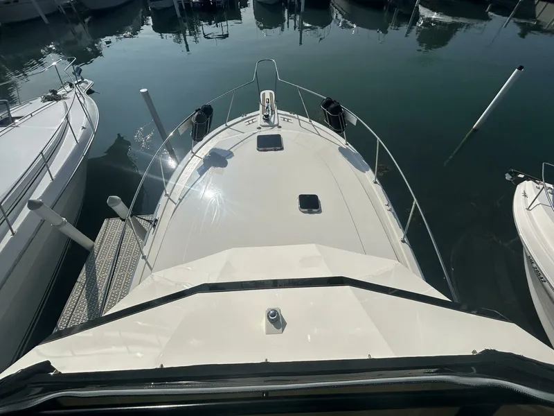 Slide: The Image of 1986 Viking Boats 35 Convertible 35 - 7826004
