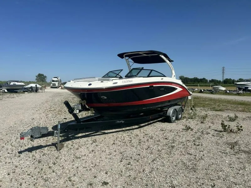 Slide: The Image of 2016 Sea Ray 270 Sundeck 27 - 7826043