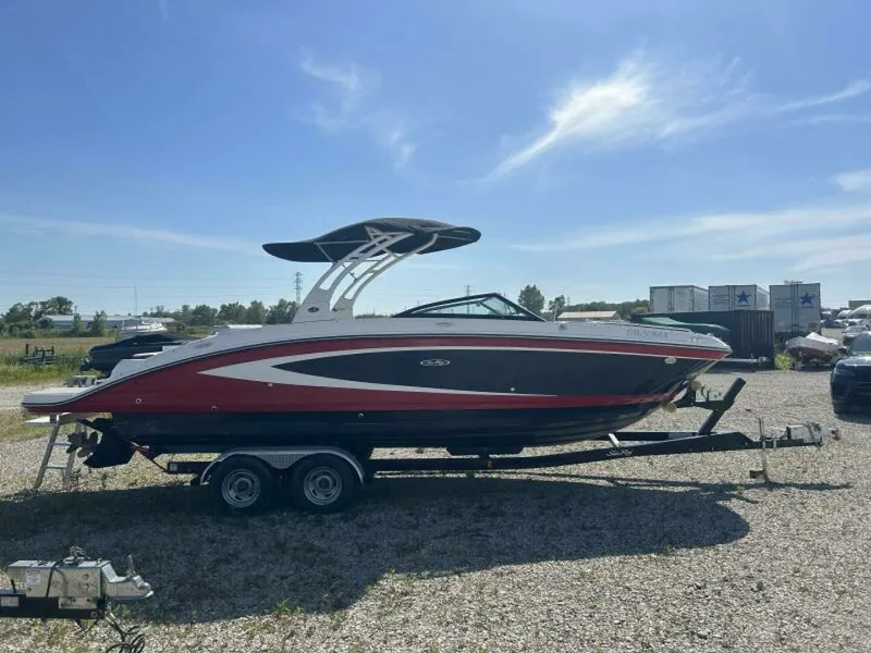 Slide: The Image of 2016 Sea Ray 270 Sundeck 27 - 7826049
