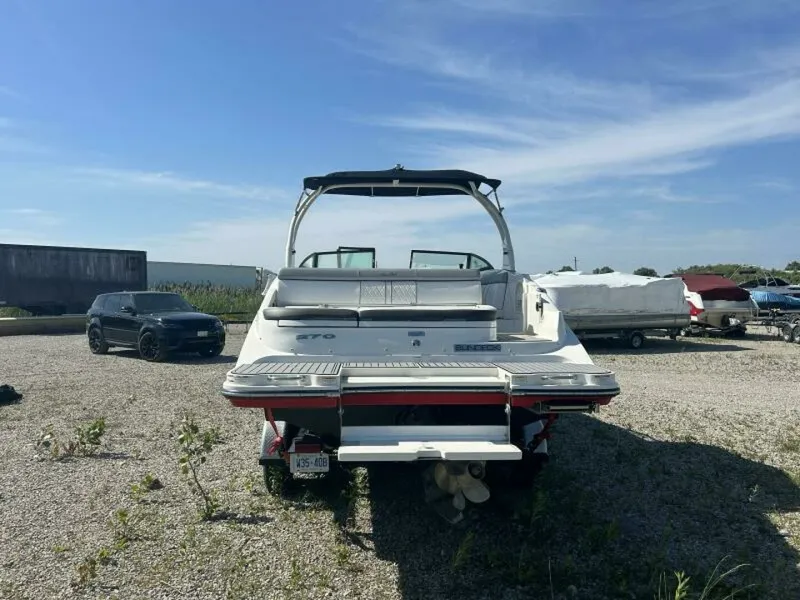 Slide: The Image of 2016 Sea Ray 270 Sundeck 27 - 7826055