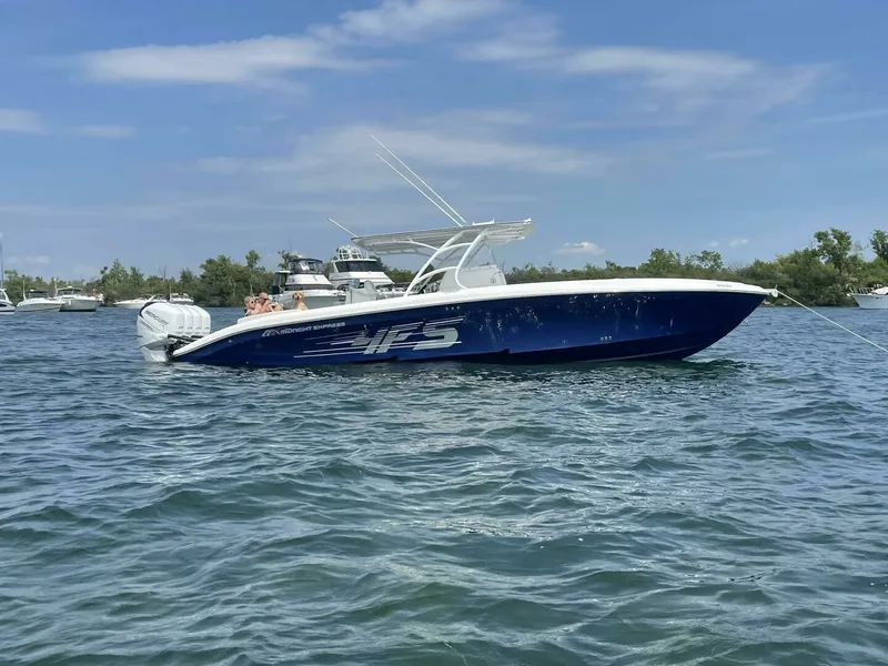 The Image of 2016 Midnight Express 37 Open 37 - 7826095