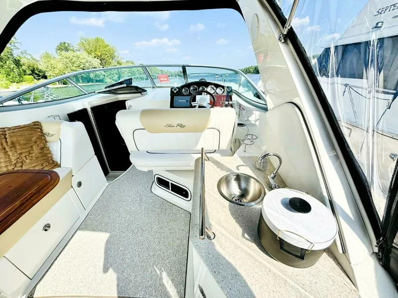 Slide: The Image of 2010 Sea Ray 310 SUNDANCER 31 - 7826176