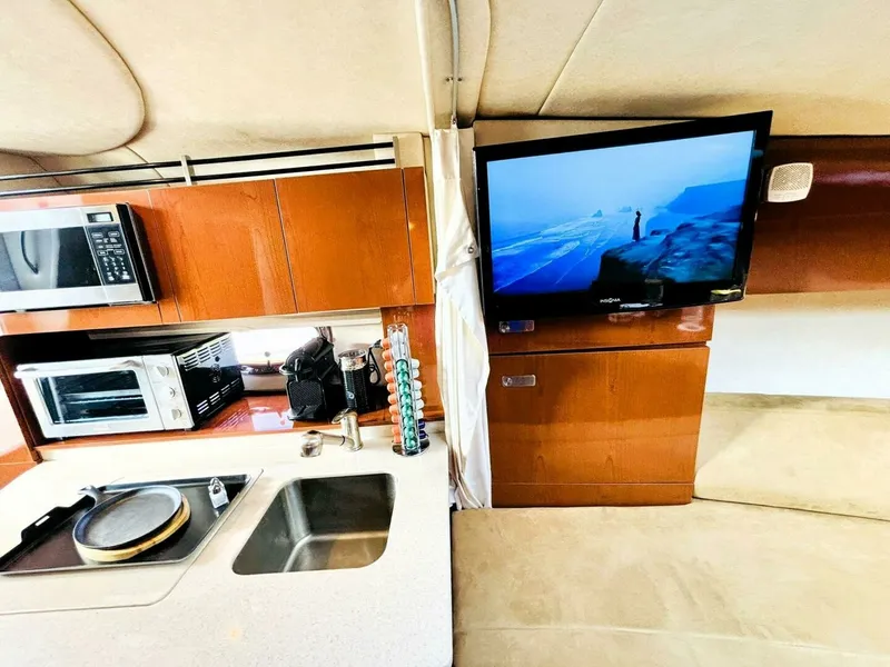 Slide: The Image of 2010 Sea Ray 310 SUNDANCER 31 - 7826204