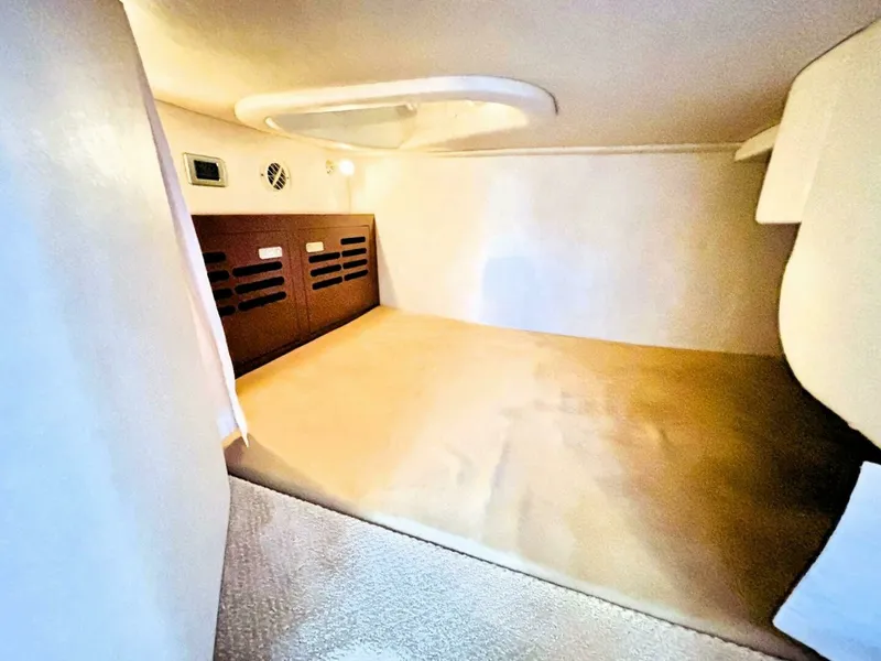 Slide: The Image of 2010 Sea Ray 310 SUNDANCER 31 - 7826206