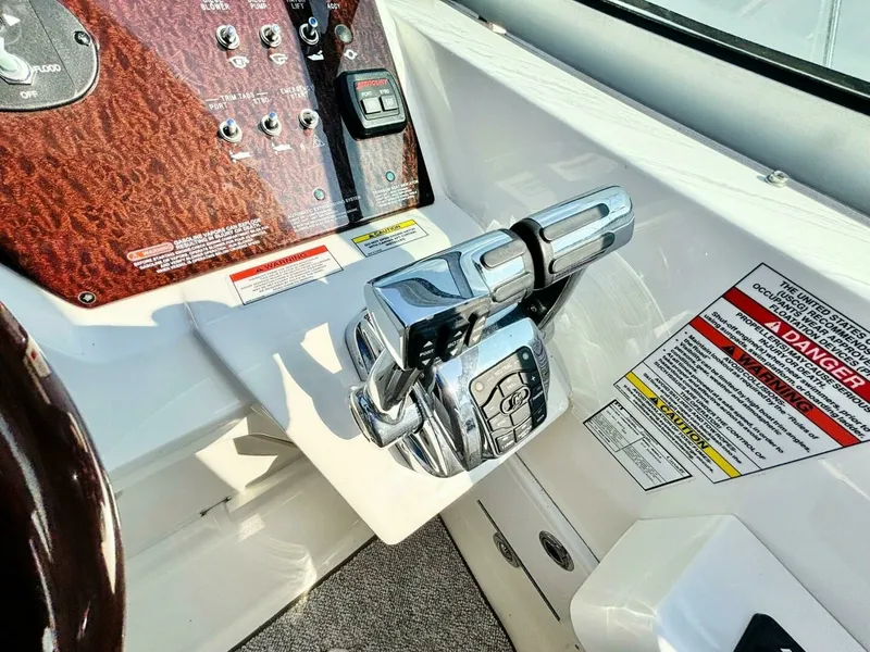Slide: The Image of 2010 Sea Ray 310 SUNDANCER 31 - 7826188