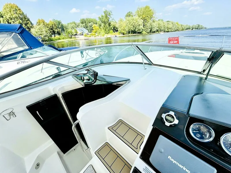 Slide: The Image of 2010 Sea Ray 310 SUNDANCER 31 - 7826191