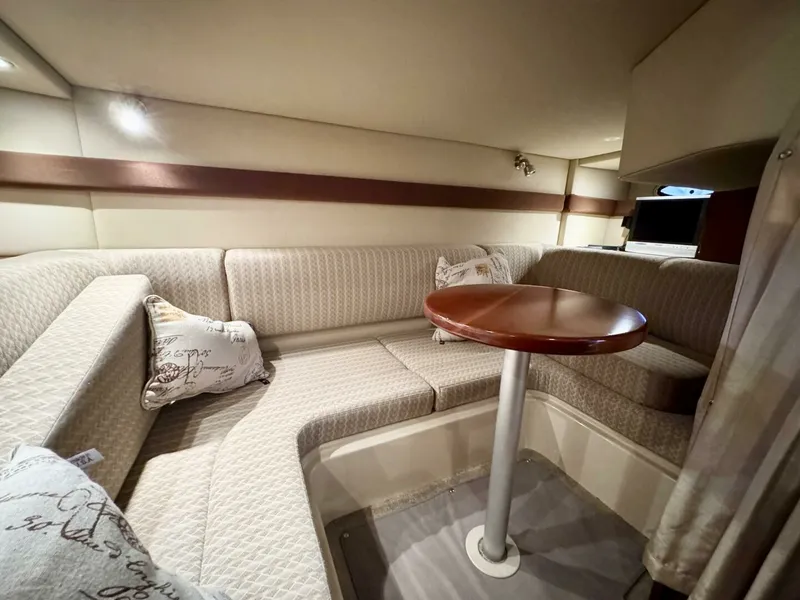 Slide: The Image of 2006 Cruisers Yachts 340 Express 34 - 7826268