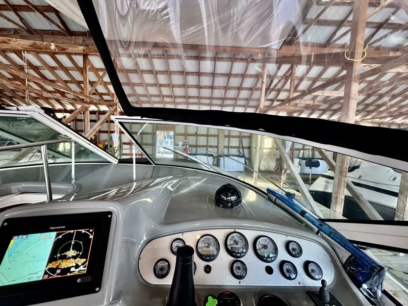Slide: The Image of 2006 Cruisers Yachts 340 Express 34 - 7826253