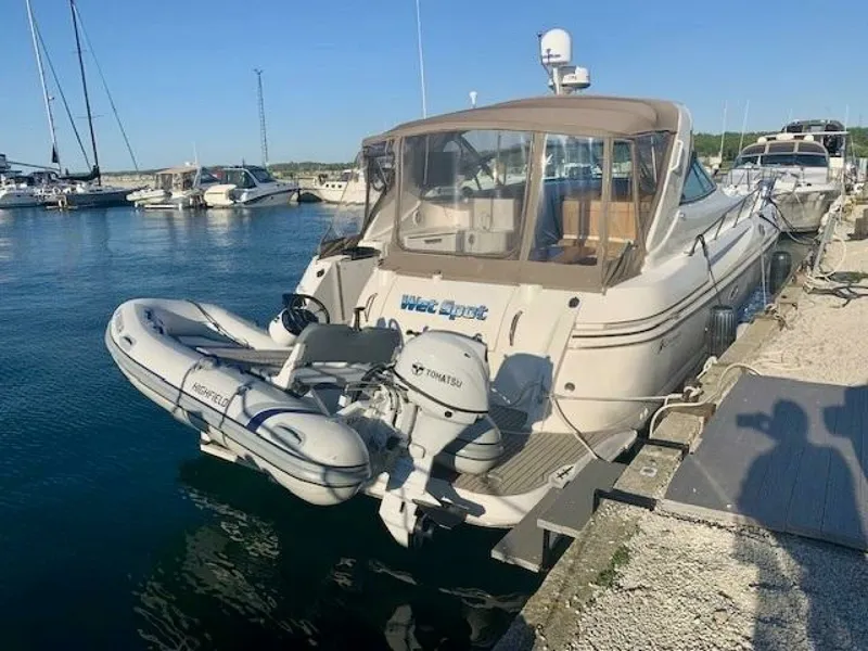 Slide: The Image of 1998 Cruisers Yachts 3870 Express 38 - 7826312