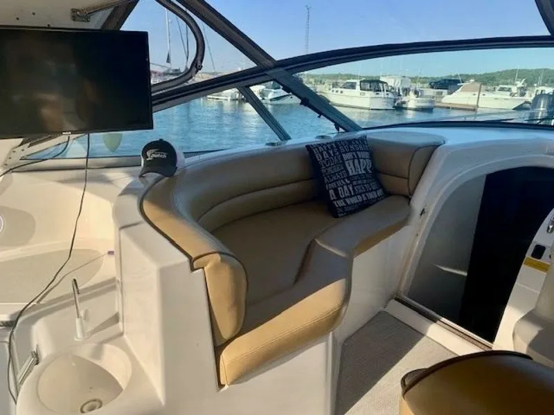 Slide: The Image of 1998 Cruisers Yachts 3870 Express 38 - 7826317