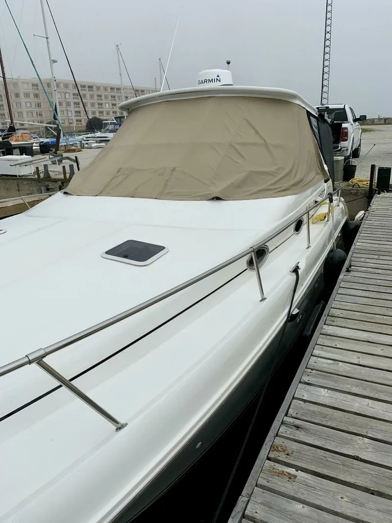 Slide: The Image of 1999 Sea Ray 330 Sundancer 33 - 7826329